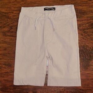 NWOT Kenneth Cole Gray Shorts (5/6)